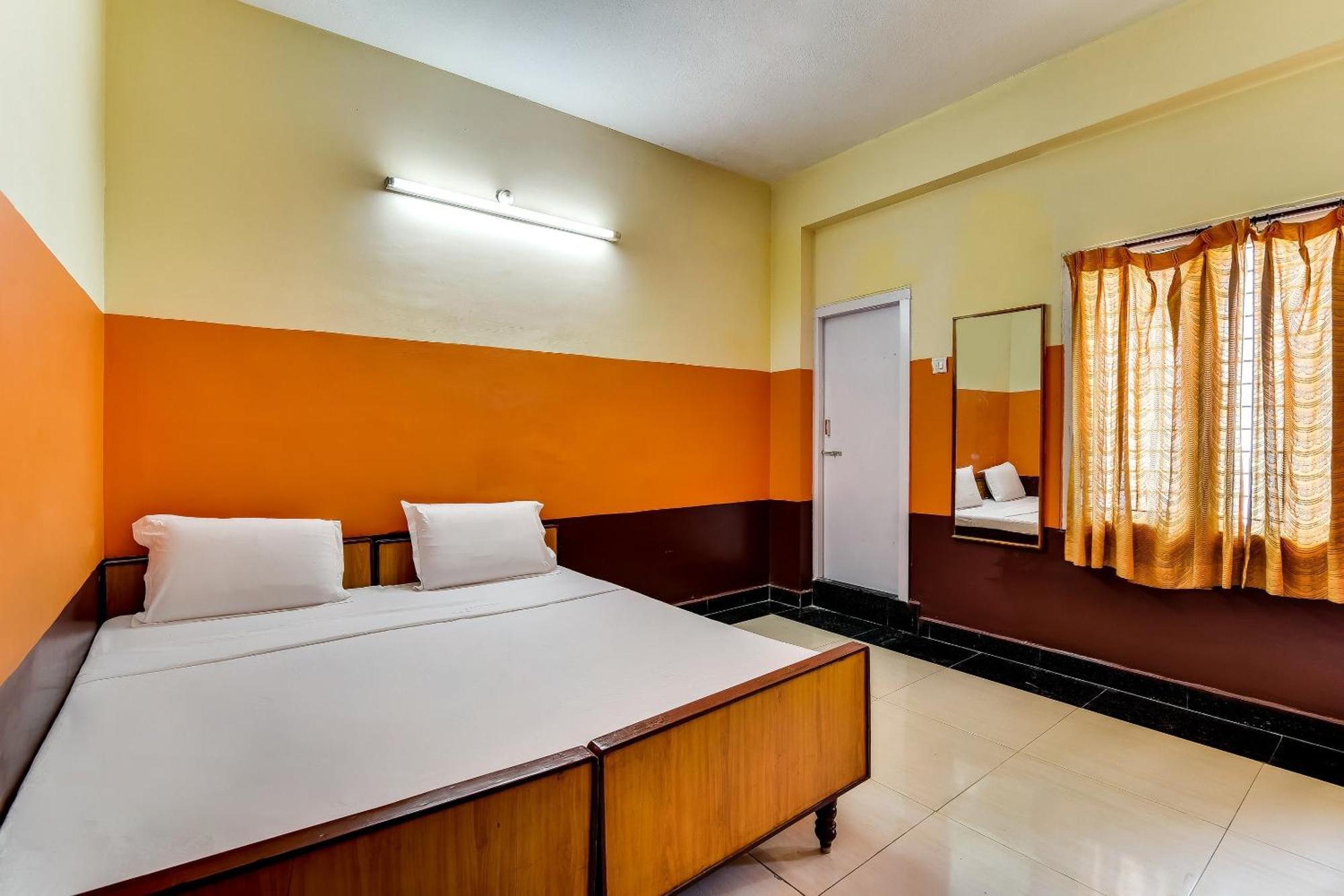 SPOT ON 36583 Hotel Srinivasa Residency Tirupati Exterior foto