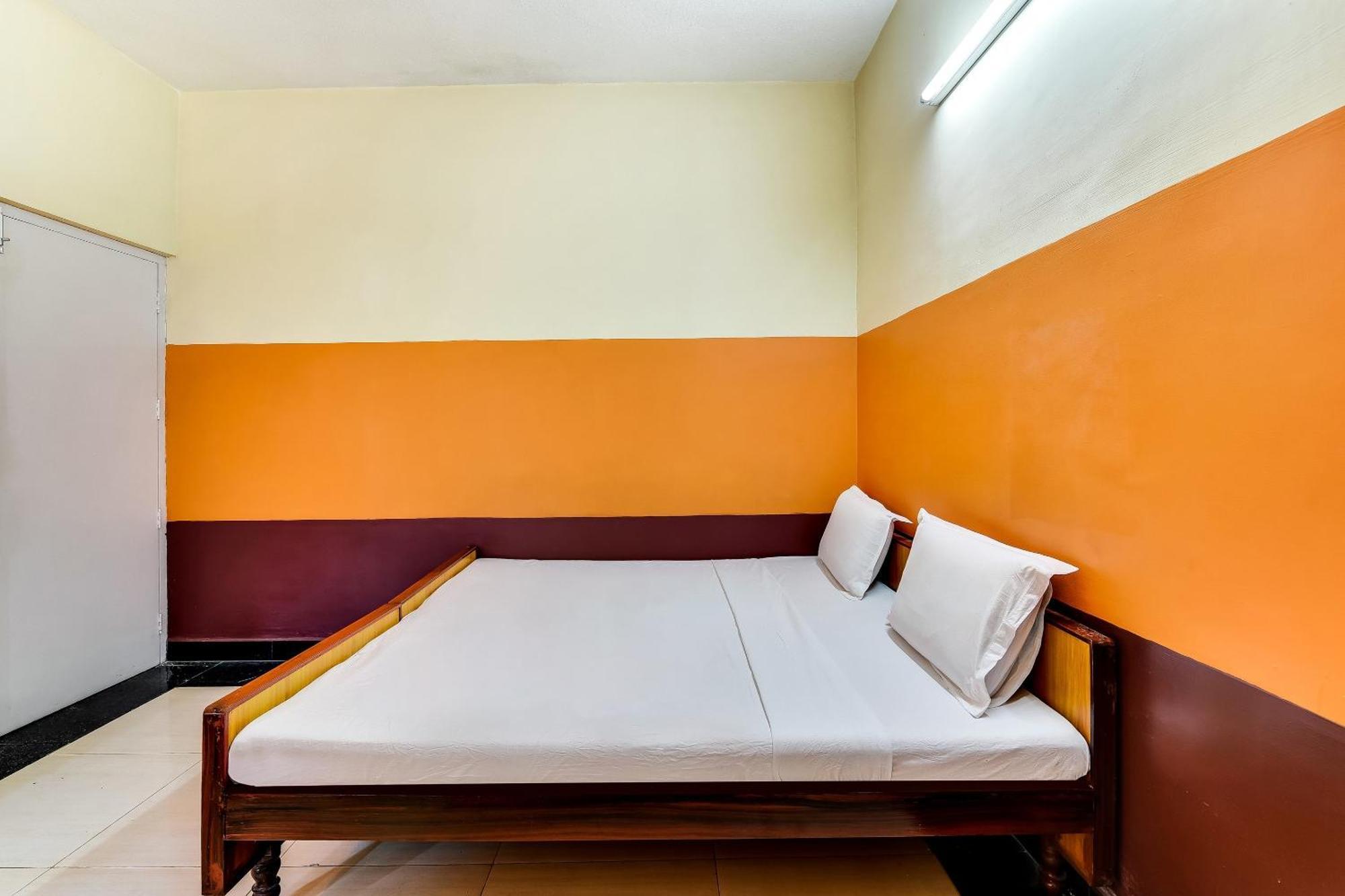 SPOT ON 36583 Hotel Srinivasa Residency Tirupati Exterior foto